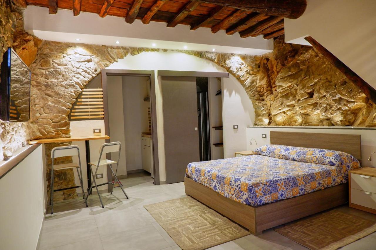 Albarola Apartment